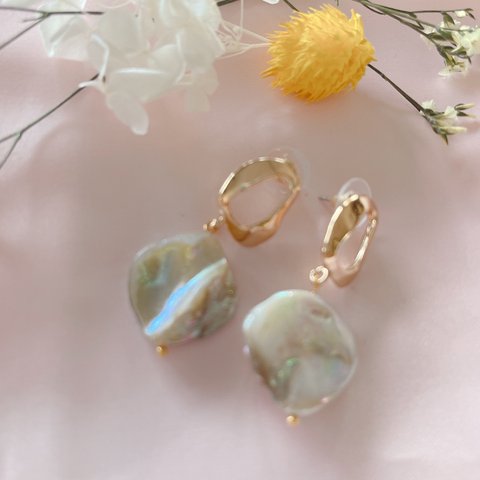 ✨大ぶりシェルピアス✨