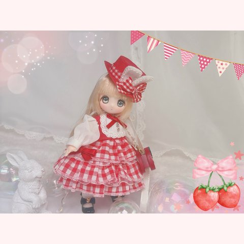 フルセットver. ストロベリーうさぎ【オビツ11 / ob11 / あまむす / お洋服　/ ドール服/ ハンドメイド/ 服/ オビツ11服 / シュガーカップス】