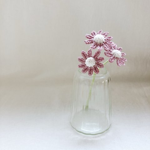 手編みのピンクのお花