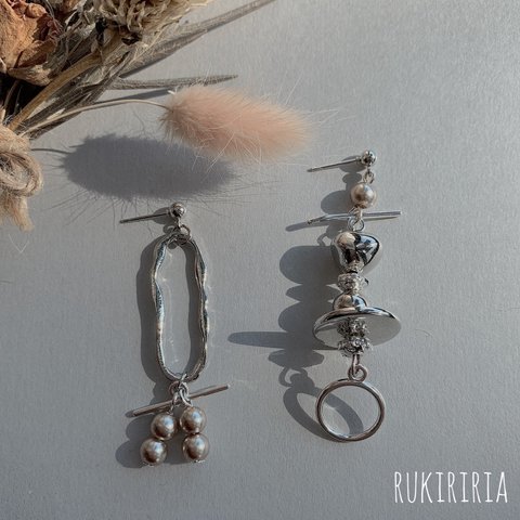 RUKIRIRIA #658 シルバーアシメトリーピアス  大ぶりピアス 大ぶりイヤリング 