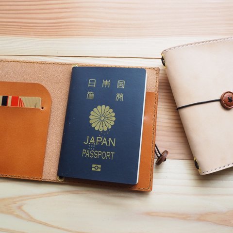 味わいレザーのパスポートケース【オーダーメイド可】