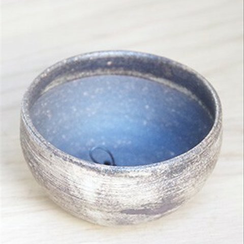 鉢は樹や草花の表情をがらっと変える【盆栽鉢　刷毛目（はけめ） 直径９ｃｍ】