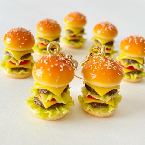 ダブルチーズバーガーのピアス🍔フェイクフード