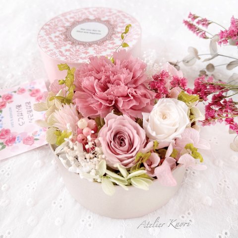 母の日に〜爽やかなピンク色のフラワーBOX     プリザーブドフラワー   母の日  結婚祝い  誕生日  引越し祝い   フラワーアレンジ  ギフト