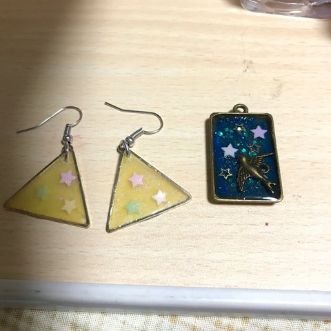 星のピアス