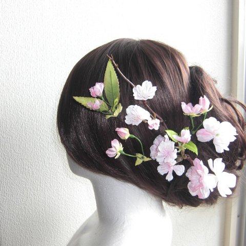 桜の髪飾り5点（２）　　桜のヘットドレス　　ヘアアクセサリー　コサージュ　　　春の結婚式・成人式・前撮り・卒業式・入学式・桜パーティ・春の宴・・・