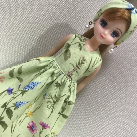 リカちゃん服　ワンピース　ターバン付き