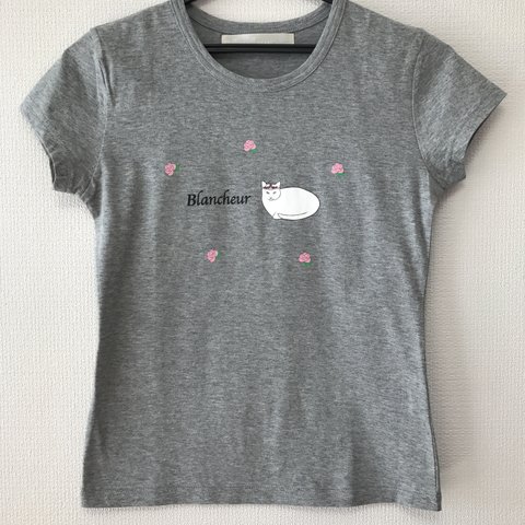 ビジュー付き白猫Tシャツ【ローズ/グレー】