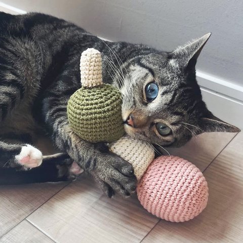 三色団子のけりぐるみ 🍡 / 編みぐるみ けりぐるみ キッカー けりけり 猫おもちゃ ひな祭り フォトアイテム　お花見　花見団子　桜