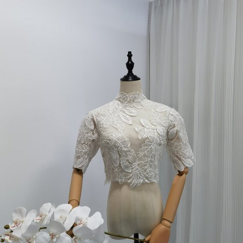 ボレロ リーフ刺繍 半袖 キラキラスパンコール 背中見せ 結婚式 デザイン感