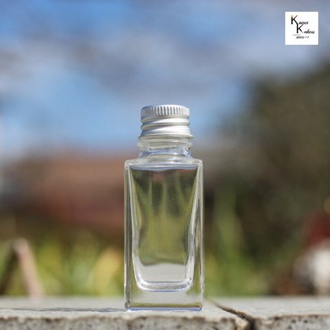 「ラインボトル　透明　No.30　アルミシルバーキャップ 2本セット」ガラス瓶　ビン　瓶　ハーバリウム　アロマ ガラス瓶 コンパクト キャップ付 透明瓶 花材 ウエディング プリザーブドフラワー
