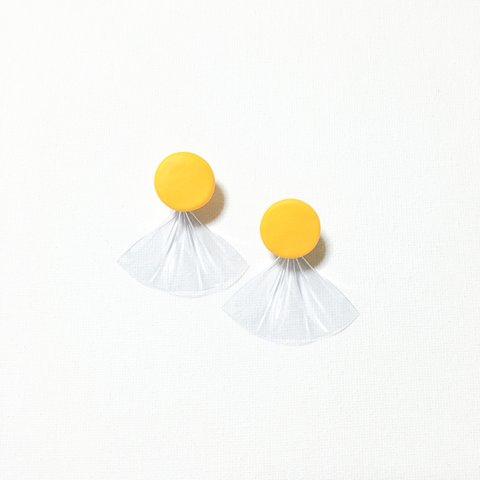 ポリマークレイ × PVC -yellow- ピアス