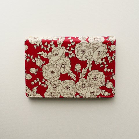 花柄マルチケース（通帳、カード、パスポートなどに）赤／flowers_red