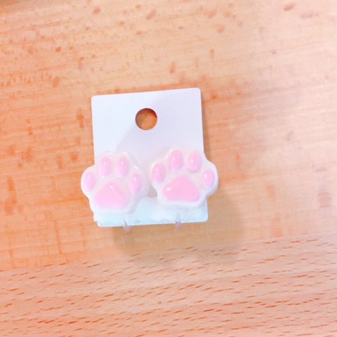 にくきゅう🐾イヤリング