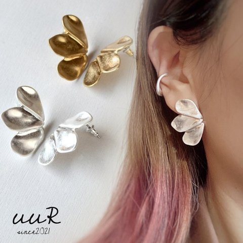 【アンティークシルバー：ピアス】Butterfly pierce  ヴィンテージテイスト  金属アレルギー対応  ニッケルフリー(#138)