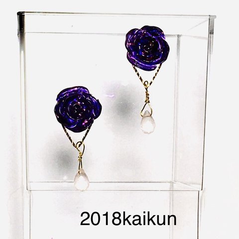 天然石ローズクォーツと紫の薔薇のピアスイヤリングNatural stone rose quartz and purple rose Pierced earrings 【1147】10月の誕生石