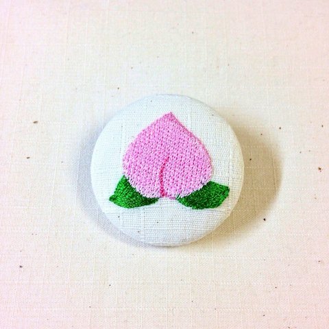 刺繍ボタンブローチ　「桃」