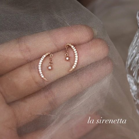 受注製作 ピアス ＊ moon swing zirconia pierce