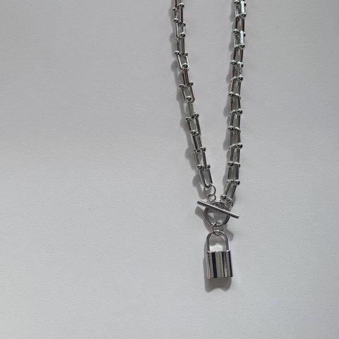 industrial Key mantel necklace.