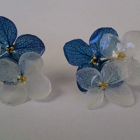 花ピアス 紫陽花