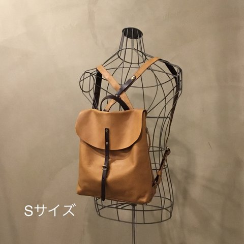 「キャメル」牛革フラップリュック S