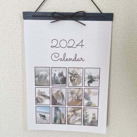 2024年版　A4サイズ　犬猫　壁掛けカレンダー