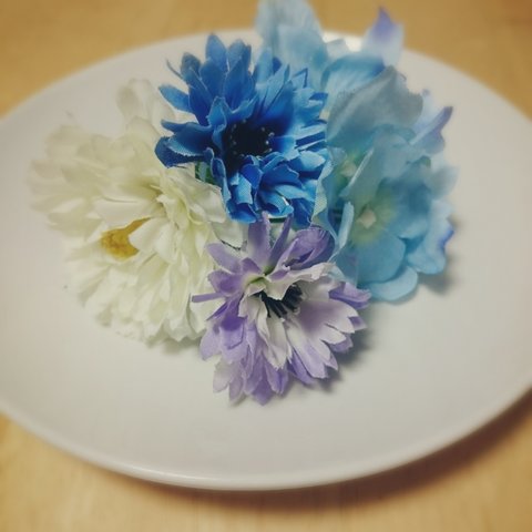 浴衣に似合う花の髪飾り(ブルー系)