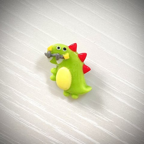  樹脂粘土　歯科矯正中❗️恐竜くん🦖　マグネット