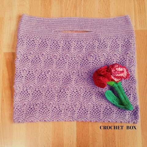 レース編み♥カーネーションのブローチとパイナップル編みの袋♥紫ラメ