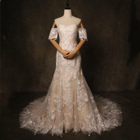 豪華！ウエディングドレス 繊細レース 背中見せ 美しい花レース 花嫁 結婚式 マーメイドライン オフホワイト