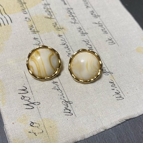 4個✦デザインチタンピアス