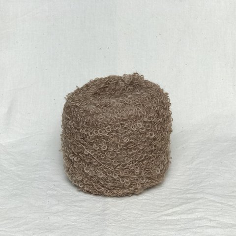 ループ（Wool 100%）／クルミ／155g