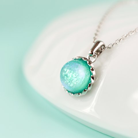 色が変わる 新緑 一粒ネックレス ～ Mint green ～ グリーン 緑 春 夏 ギフト プレゼント　