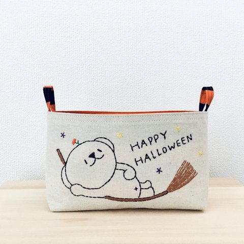 ハロウィンのお菓子入れ