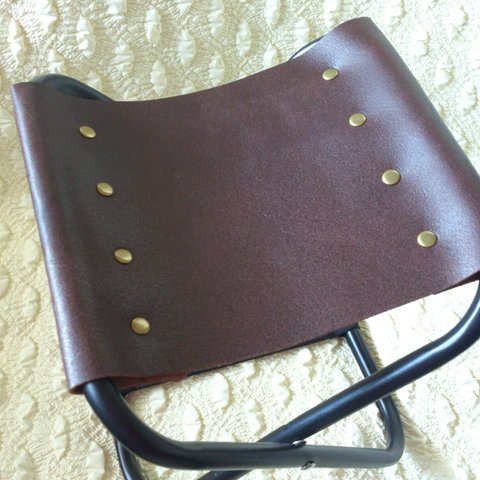 ヌメ床革張り ディスプレイ用コンパクト チェア 茶 C-03 レザー 椅子