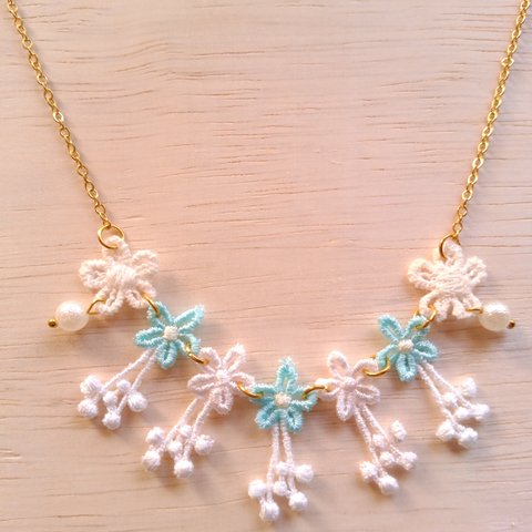 【半額SALE】ふんわりレースのお花ネックレス