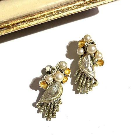 0348AMERICA VINTAGE EARRING  パールUSA ヴィンテージ　イヤリング　アンティーク  クラシカル　フラワー　大ぶり　クリップ　カジュアル　ビーズ　ブランド　パール