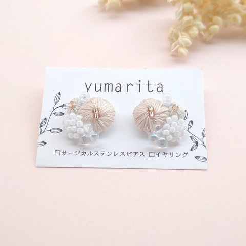 〜心〜　花咲  刺繍ピアス /イヤリング   受注制作 (*´˘`*)  送料無料        