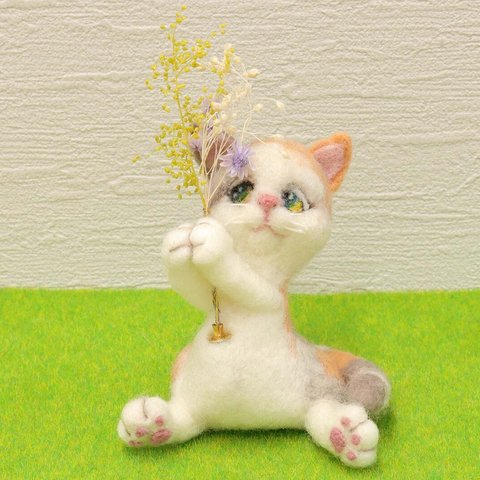 花もちにゃんこ　三毛猫　羊毛フェルト　かわいい