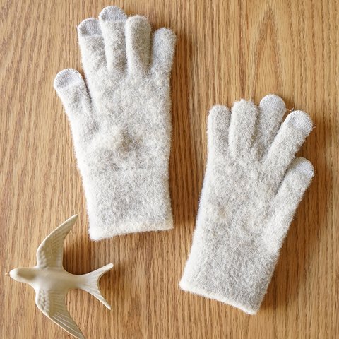 スマホ対応手袋 高感度 ふわふわの肌触り 小鳥 ライトグレー fluffy gloves magyar lt. grey ALCEDO 172006 防寒