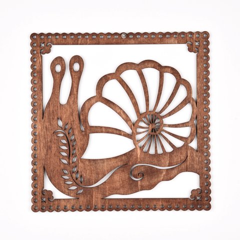 ウッドフレーム「カタツムリ」（木の壁飾り Wooden Wall Decoration）