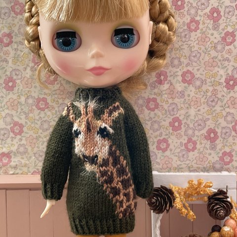 ピュアニーモSサイズ❣️手編みドールセーター(キリン)