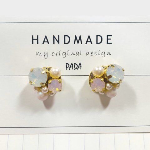 【PADA(オリジナルブランド)】ハンドメイド ビジューピアス　ホワイトピンク