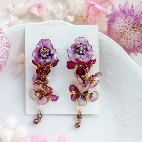 満開の山茶花 ・紫の花 ピアス（サージカルステンレス316L） イヤリング ウェディング 和装