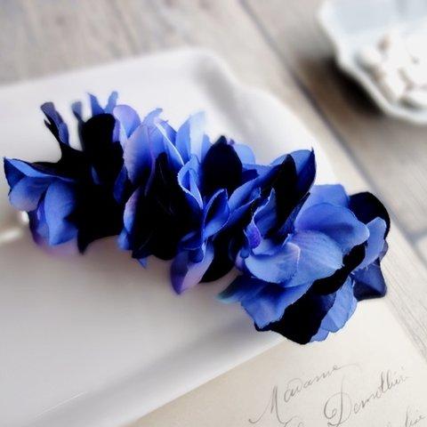 バレッタ ■ 紫陽花の花びら ■ ダークブルー×ブルー(2色混合）