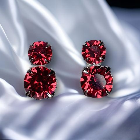  SWAROVSKI スカーレット8mm×6mm ハンダ付け イヤリング ピアス スワロフスキー