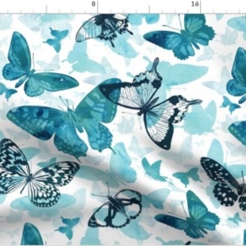 New 青い蝶々 バタフライ 蝶 蝶々の可愛すぎるデザイン 輸入生地 生地  ハンドメイド 素材