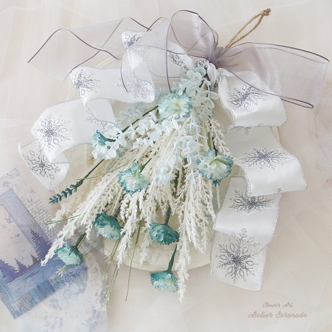 リボンでアレンジ♩魔女の小部屋のナチュラルスワッグ - Ice blue * Snowflakes ribbon