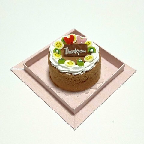 □sale ミニチュア　ホールケーキ（キウイチョコ）