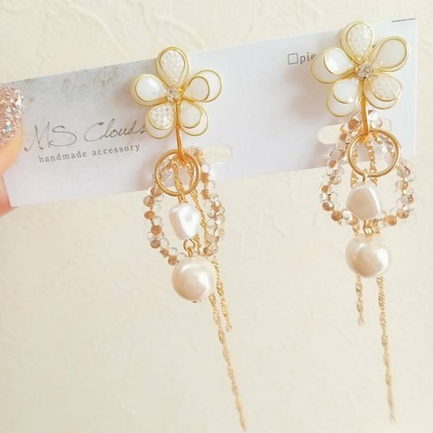 【新作☆】shell＆pearl flower earring2